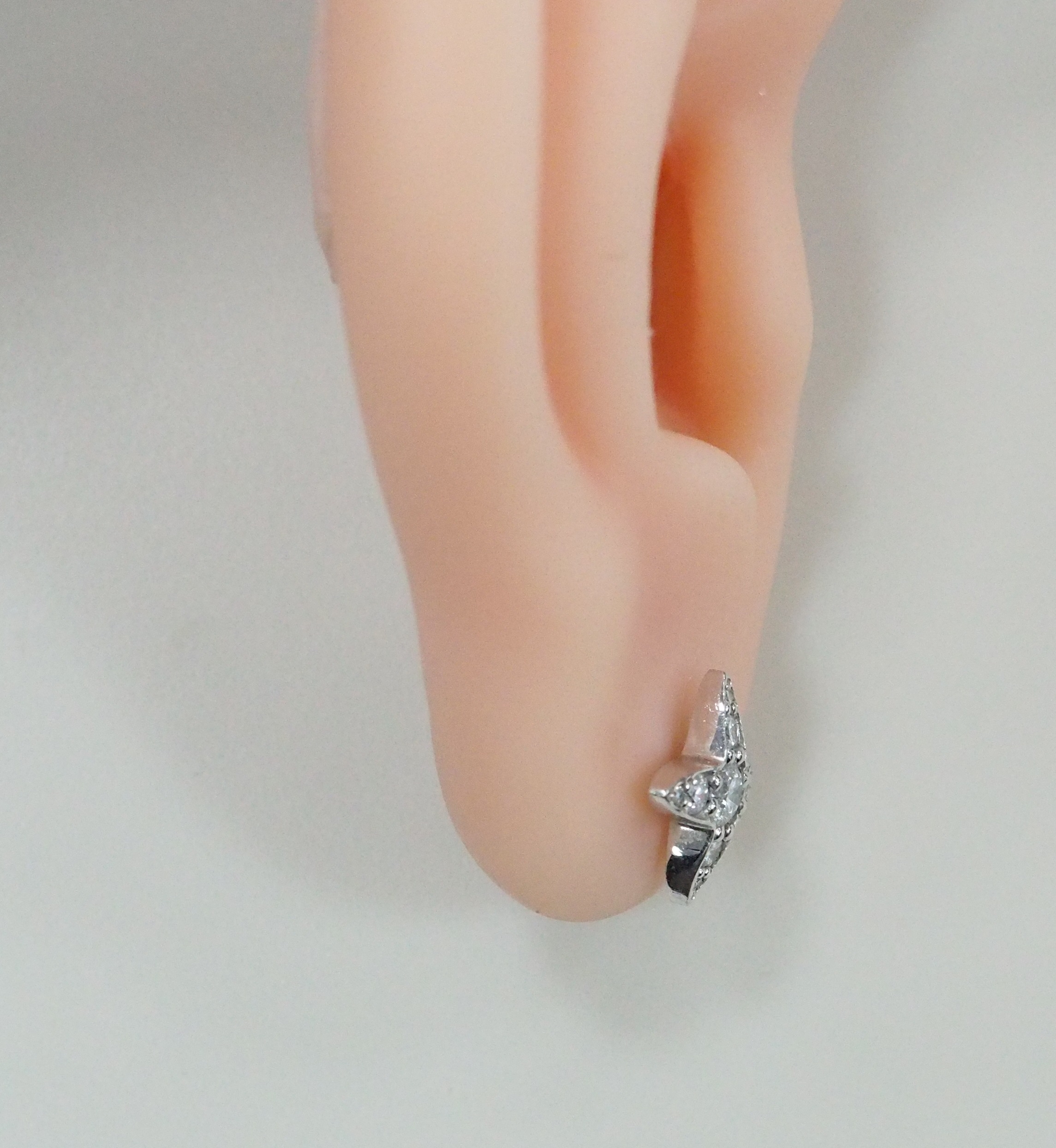 10591-000012 Серьги (Au 585)